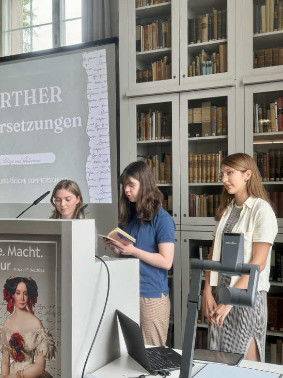 JES 2024 - Abschlusspräsentation: Maja (Deutschland), Johanna (Spanien), Maria (Rumänien) zum Thema Werther Übersetzungen